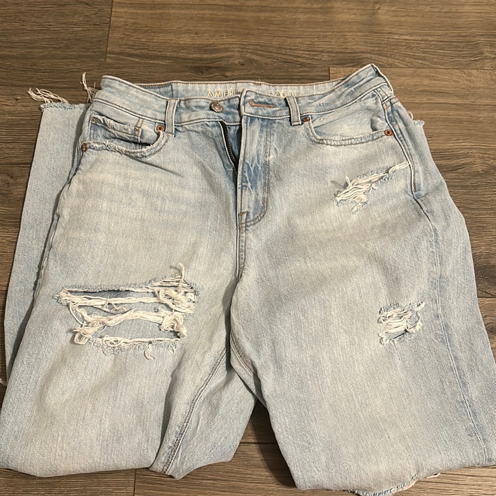 American Eagle Mom Jeans